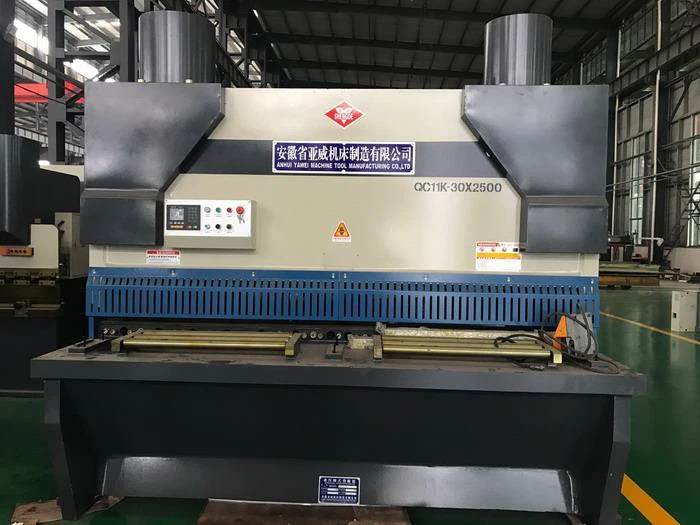 AHYW Yawei 30mm thick metal guillotine cutting machine suppliers factory