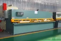 Ahyawei 4m Sheet Metal Cutting Machines