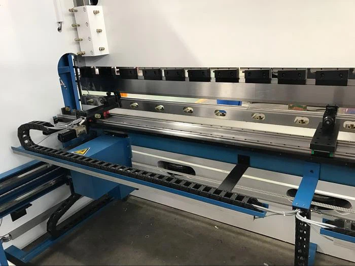 Yawei CNC controlled 4 axis pressbrake back gauges