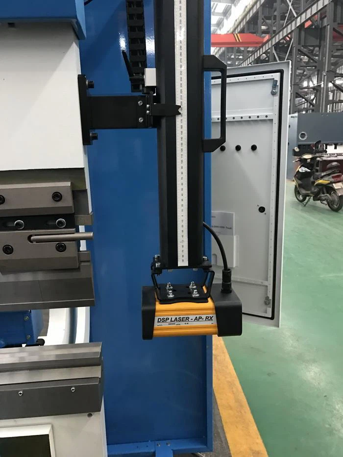 Italy DSP Laser MCS Safety guarding 4m cnc press brake 6 axis china made