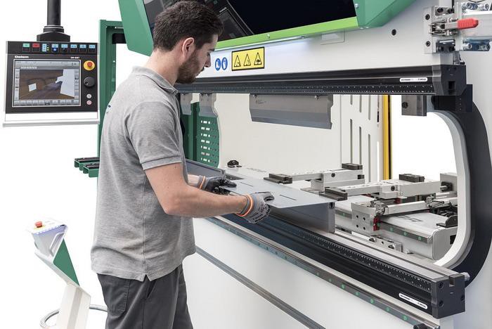Wila New Standard Premium Pro Hydraulic tool holders  Yawei 4 axis CNC Press brakes china