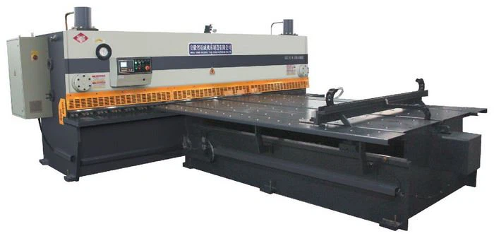 AHYW Yawei 6mm 4m guillotine metal shears with front feeding table ESA S625 DELEM  DAC362T  china manufactures