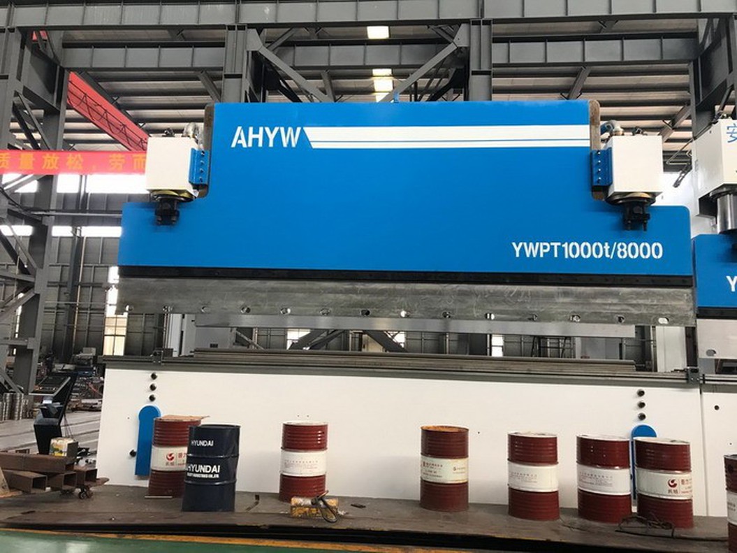 AHYW Yawei china 1000T 1200T 8M large light poles bending press brake AHYW Yawei china 1000T 1200T 8M large light poles bending press brake